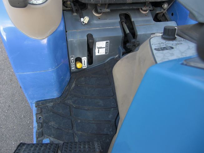 トラクター TH213-NBA13V 写真６