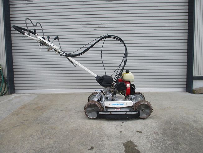 畦草刈機 SP850A 写真２