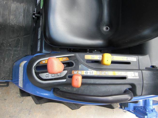 トラクター TH255-B A15VB 写真４