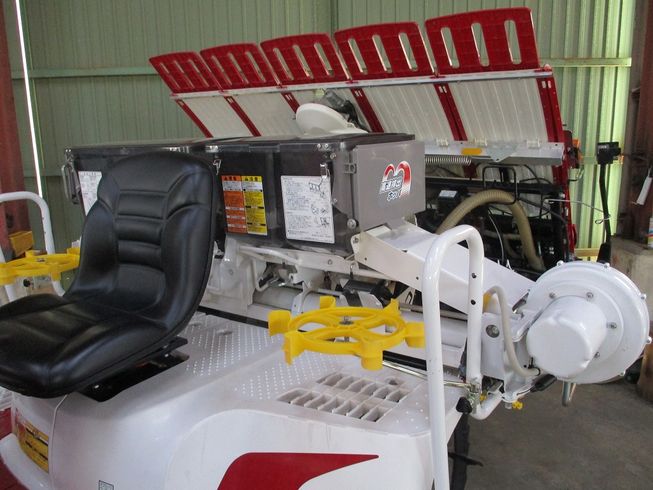 田植機 YR5D 写真６