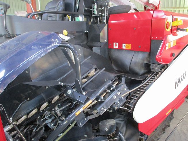 コンバイン YH333 写真３