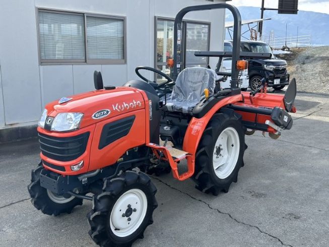 トラクター B17X-BSMAG 写真２