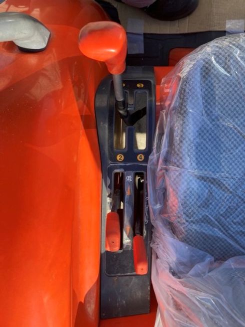 トラクター KL25MA+ローダー 写真３