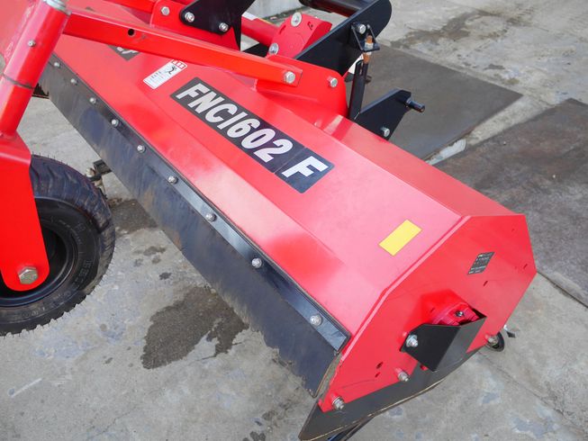 草刈機 FNC1602F 写真３