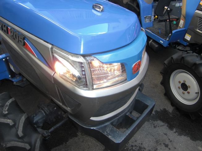 トラクター TH205-BA14VD 写真９