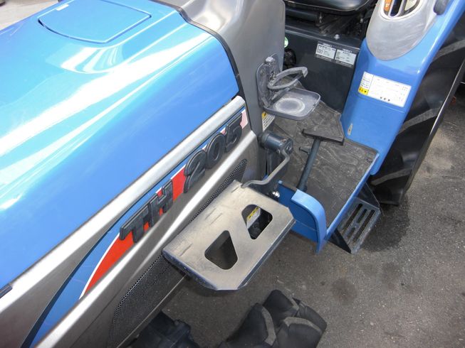 トラクター TH205-BA14VD 写真８