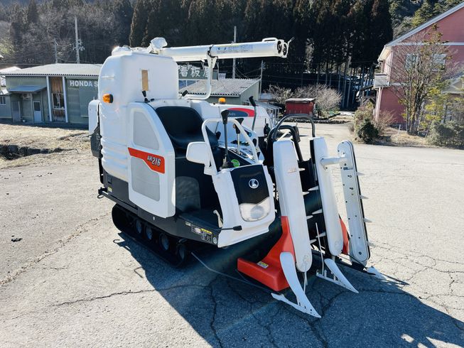 コンバイン AR216-GLW 写真２