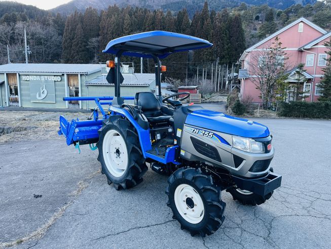 トラクター TH255-Q 写真２