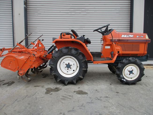 トラクター B1402DT 写真３