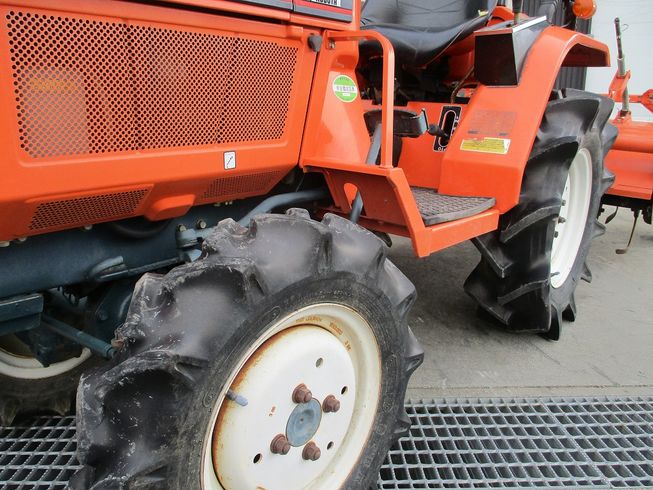 トラクター B1402DT 写真６