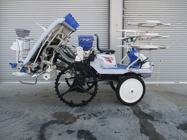 田植機 PQZ5-DULF 写真２