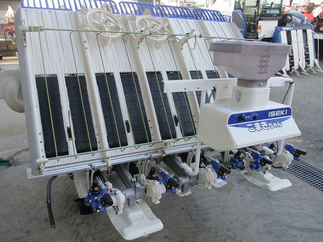 田植機 PQZ5-DULF 写真３