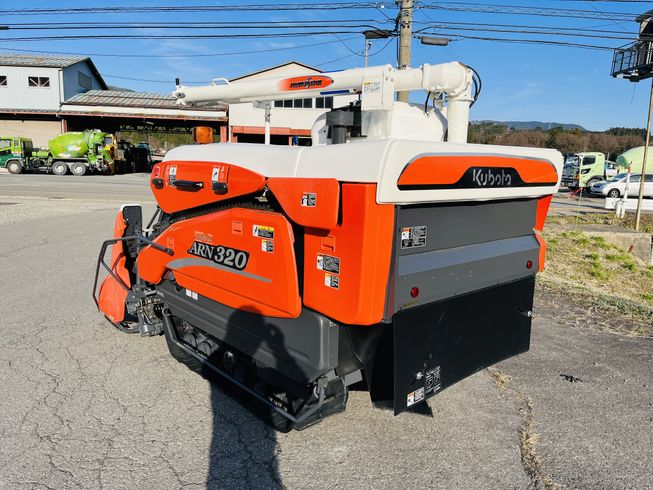 コンバイン ARN320-GDXMW 写真４