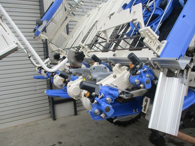 田植機 NP70GｰLF 写真６