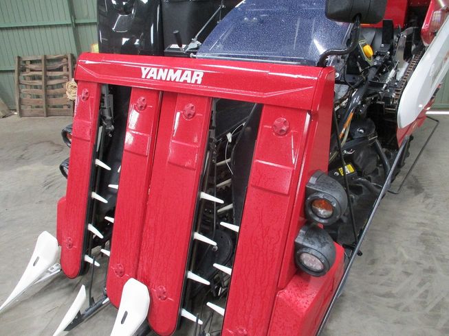 コンバイン YH440A 写真２