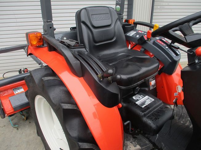 トラクター NB21ｰFMA 写真４