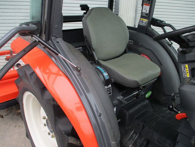 トラクター L300D-FQBMA 写真４