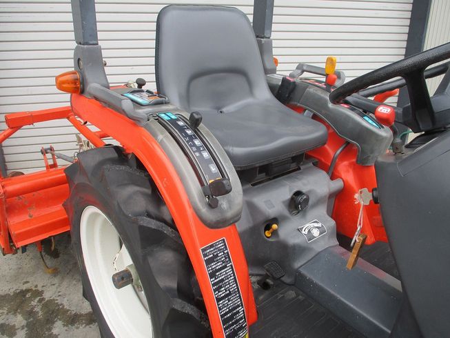 トラクター GB15 写真２