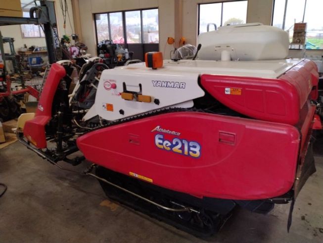 コンバイン Ee213 写真４