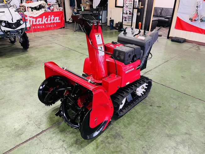 除雪機 HSM1180i 写真２