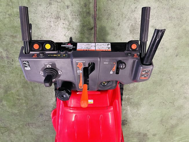 除雪機 HSS1170i 写真９