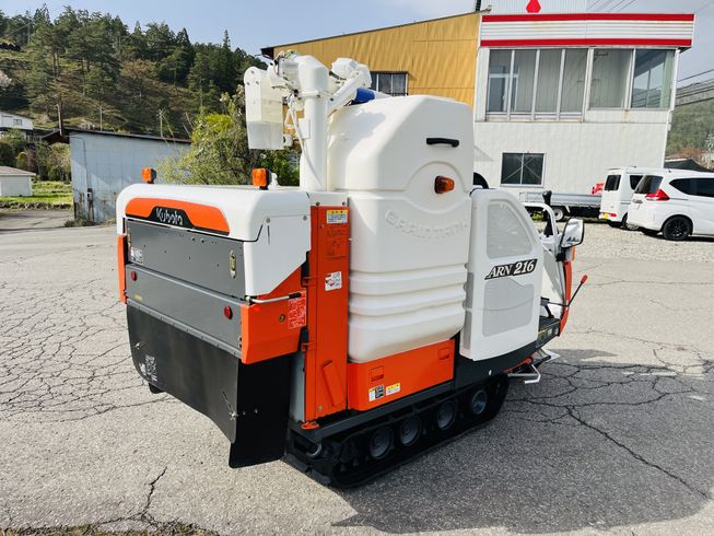 コンバイン ARN216-GLW 写真５