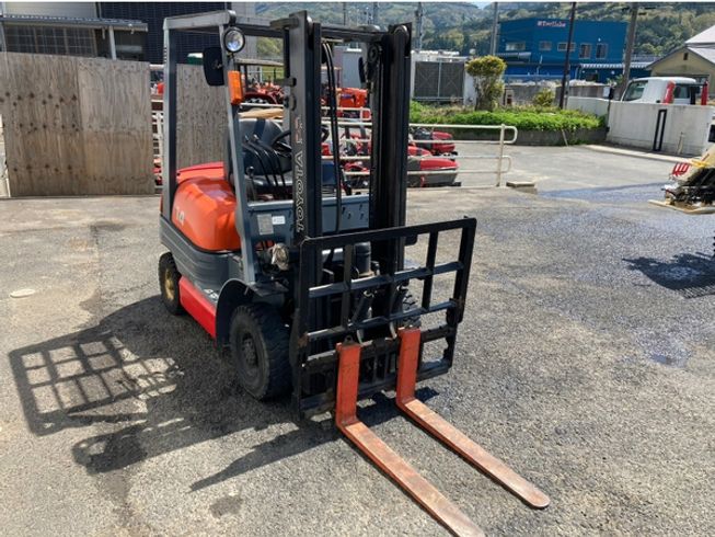 フォークリフト 6FG14 写真２