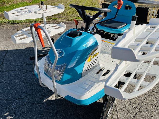 田植機 JC4A-D 写真４