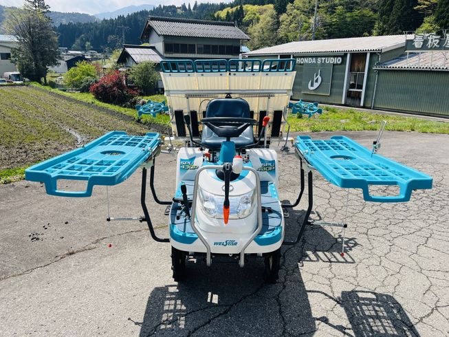 田植機 SPU430P 写真３