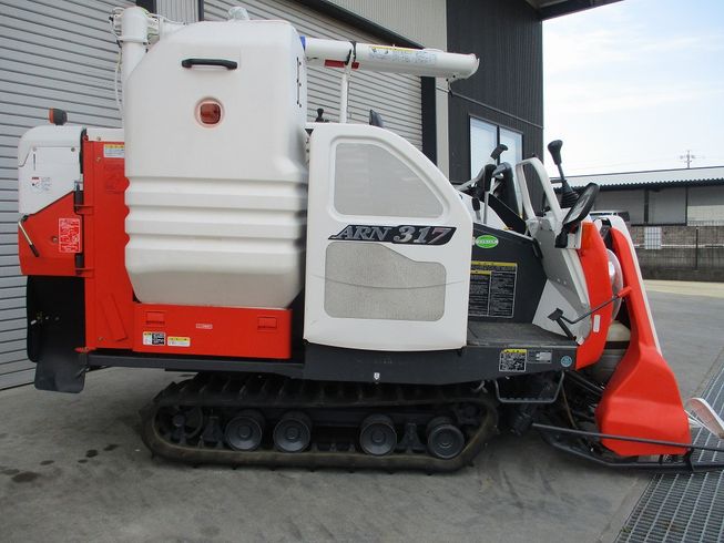コンバイン ARN317-GLW 写真２