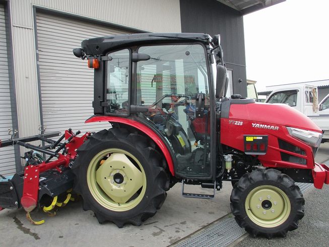 トラクター YT225 写真２