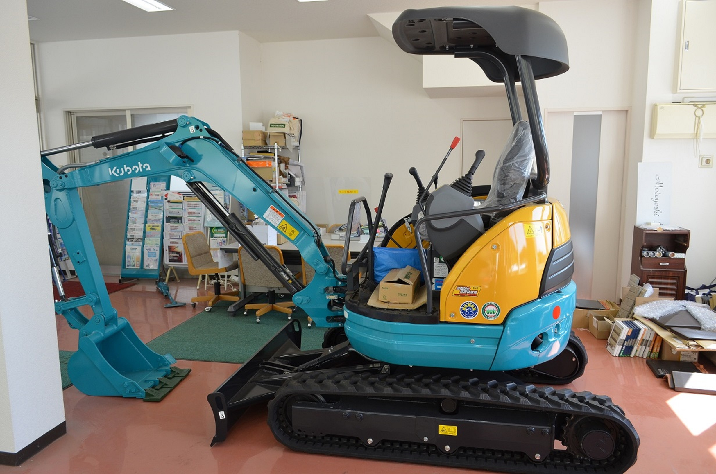 ミニユンボ U-20-3αHG＜2023年現行機＞ 写真２