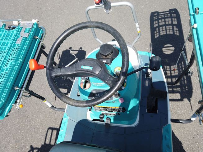 田植機 整備済 SPU450P-IT5FR 写真９