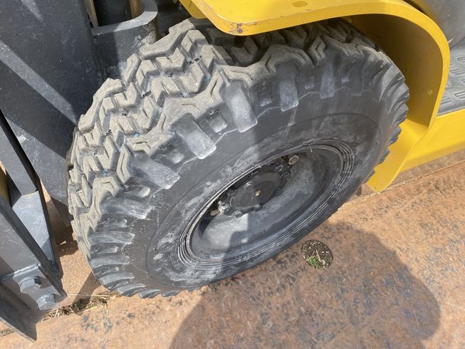 フォークリフト FG15-20 写真９