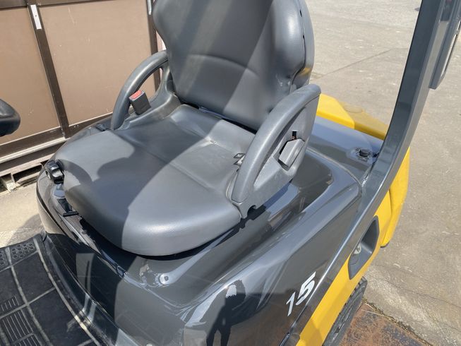 フォークリフト FG15-20 写真６