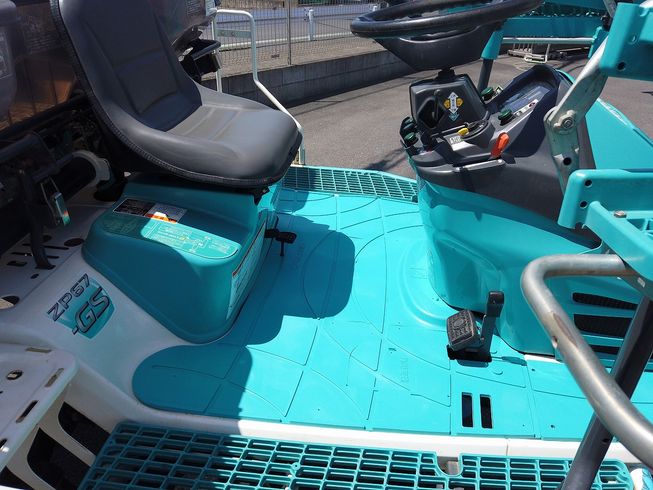 田植機 整備済 ZP67-T5F-GS-KK 直線キープ田植機 写真10