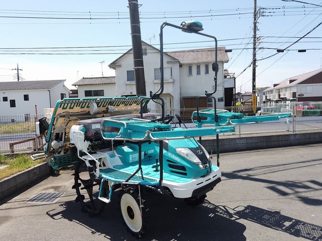 田植機 整備済 ZP67-T5F-GS-KK 直線キープ田植機 写真２