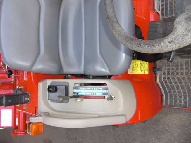 トラクター AF120VPUS4 写真４