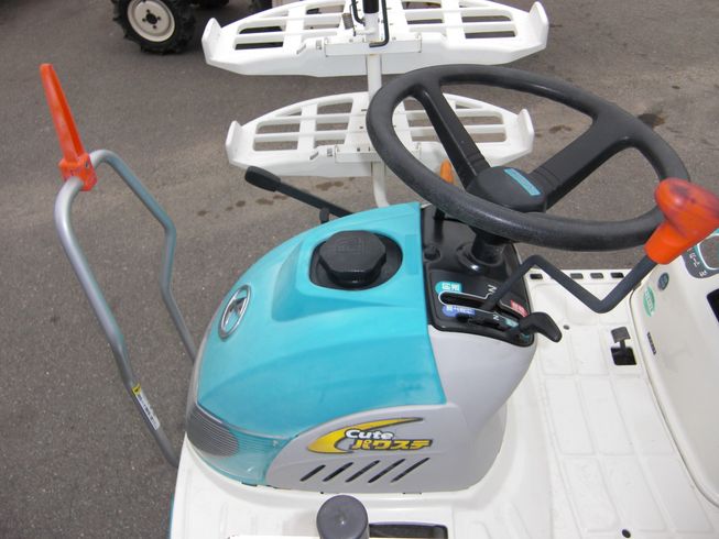 田植機 JC4A　パワステ 写真３