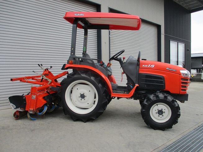 トラクター KB18 写真２
