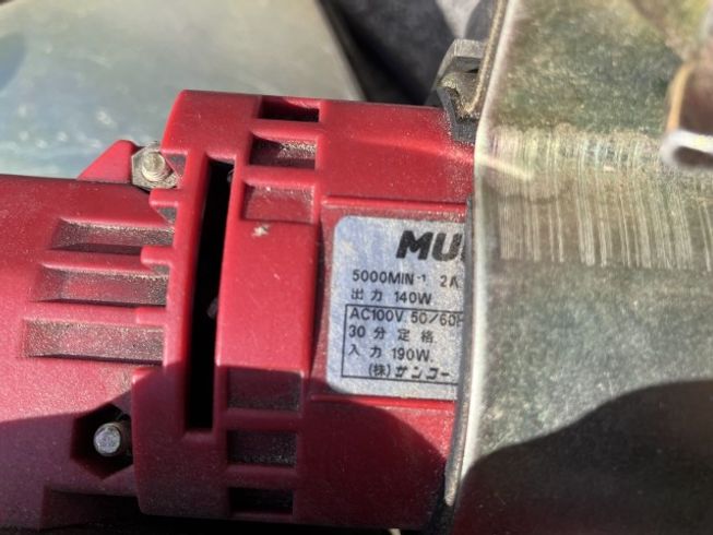 研磨機 チップソー研磨機(赤) 写真２
