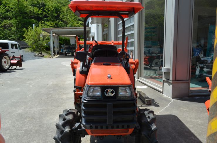 トラクター GB180BMARF1 写真２