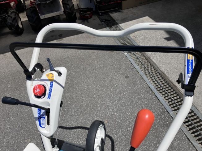 耕運機 TR6000-U 写真２