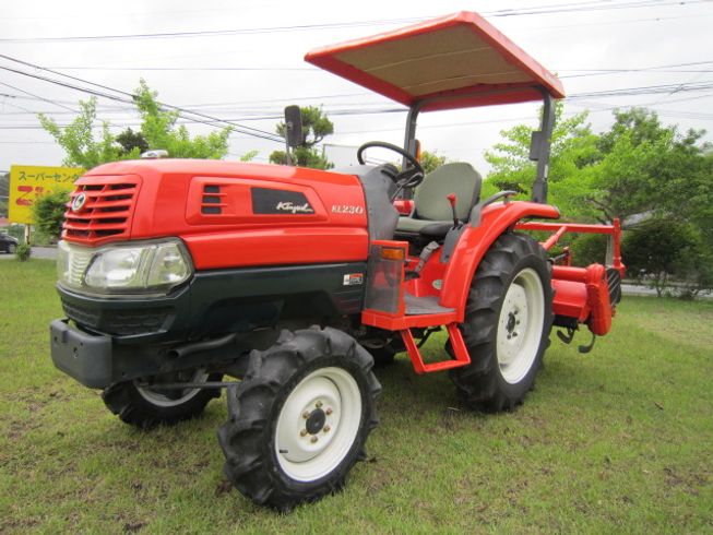 トラクター KL２３０BMA 写真２