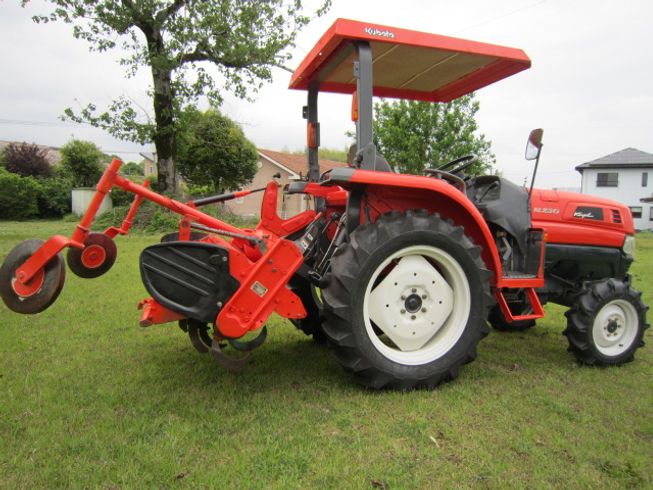 トラクター KL２３０BMA 写真５