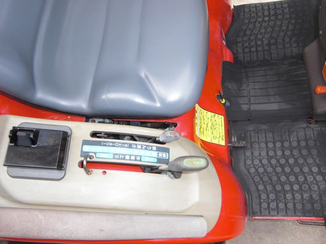 トラクター AF120VPUS4 写真３