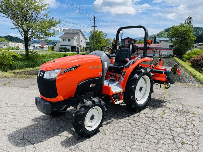 クボタ トラクター 写真