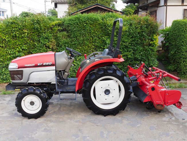 トラクター EF220 写真２