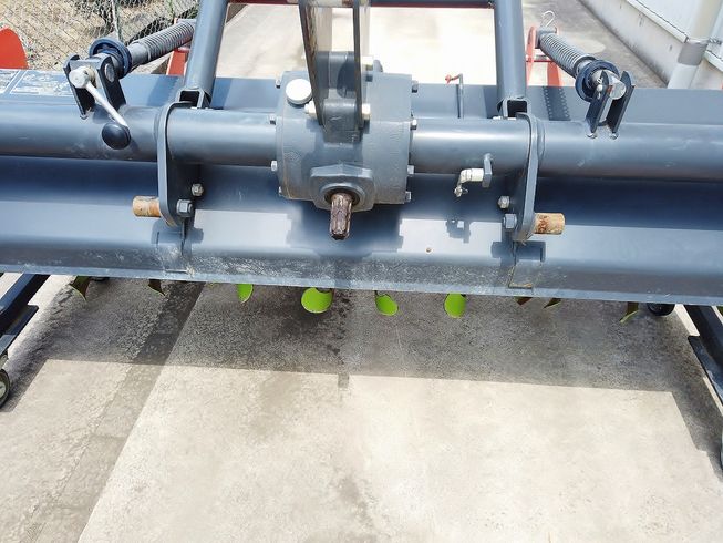 ロータリー MZ用クボタ純正ヒッチRD200Z 写真５