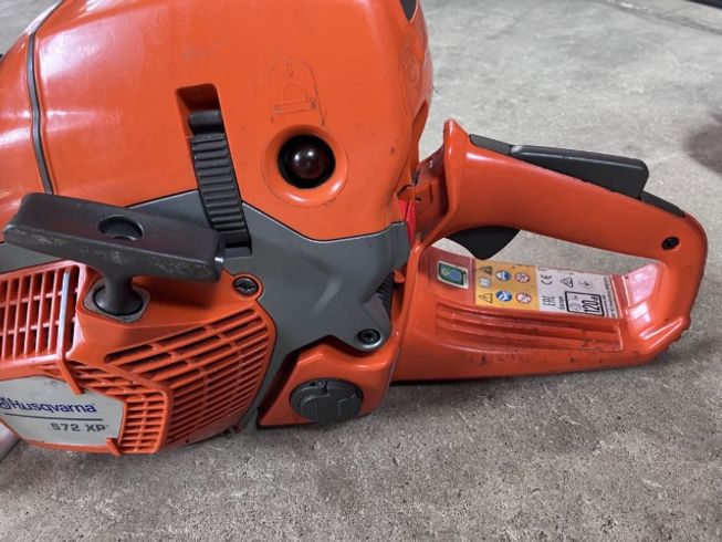 チェーンソー 572XP 写真５
